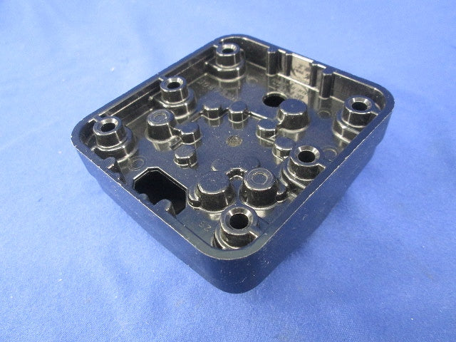 接地3P20A引掛露出コンセント(3個入) WK2420K