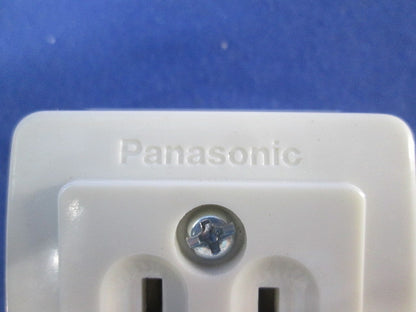 接地角型コンセント(7個入) WK3001