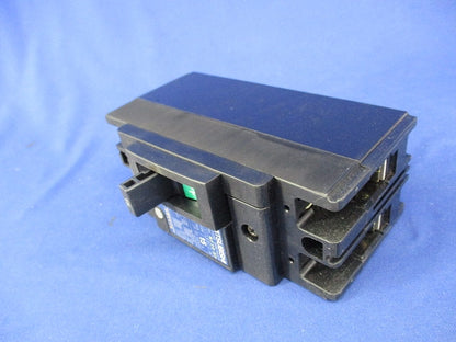 配線用遮断器(ノーヒューズ遮断器)2P15A NF30-SP