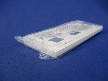 コンセントプレート2コ用(8枚入)(ホワイト)(新品未開梱) WTF8002W