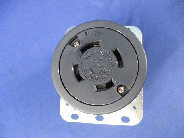 接地形3P 60A 250V 引掛形埋込コンセント 4620