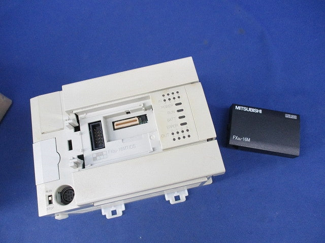 シーケンサ FX3U-16MT/DS