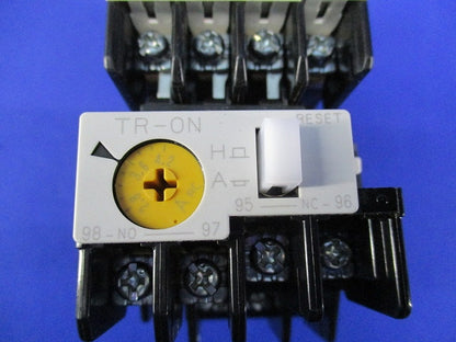 電磁開閉器(1セット入) SC-0/G+TR-0N