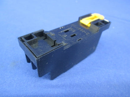 共用ソケット(3個入) PYFZ-08A