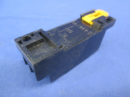 共用ソケット(3個入) PYF08A