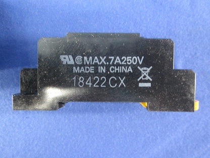 共用ソケット(3個入) PYF08A