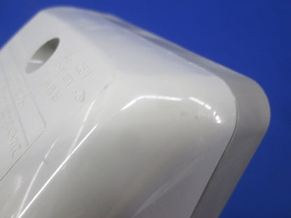 フル接地防水コンセント(ベージュ) WK4104K