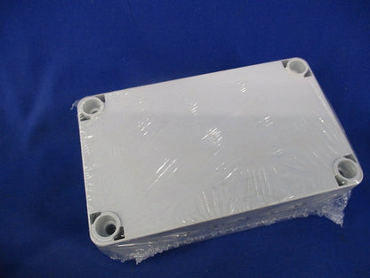 ノックアウト付防水・防塵ボックス(14個入) SPCM081306G/TA