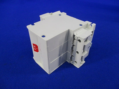 サーキットプロテクタ3P3E5A CP30-BA