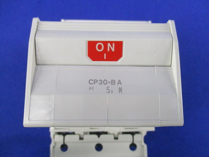 サーキットプロテクタ3P3E5A CP30-BA