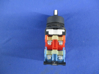 セレクタスイッチ(左右リターン45℃) AR22PR-1