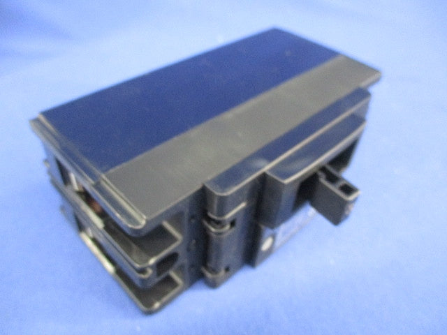 ノーヒューズ遮断器2P15A NF50-CP