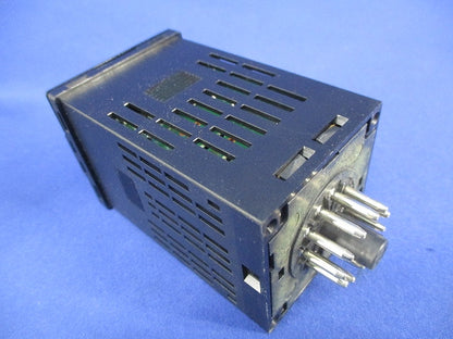温度調節器 E5CN-RTU
