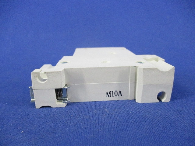 サーキットプロテクタ 1P1E10A CP30-BA