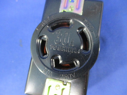 引掛形埋込コンセント3Pアース30A DC2694