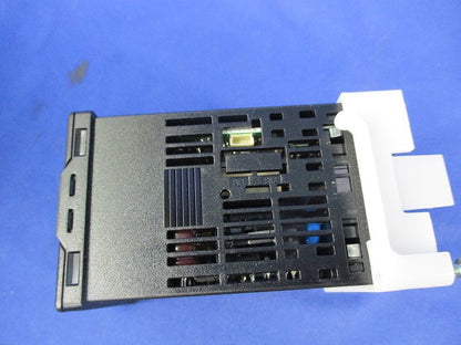 温度調節器 E5CN-R2T