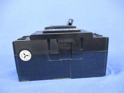 ノーヒューズ遮断器2P20A NF30-SP