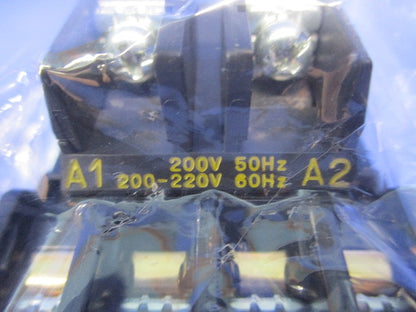 単接点形補助継電器 200V SH-4H