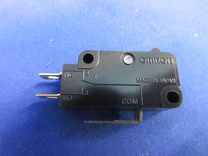 小形基本スイッチ(9個入) D2MV-01-1C2