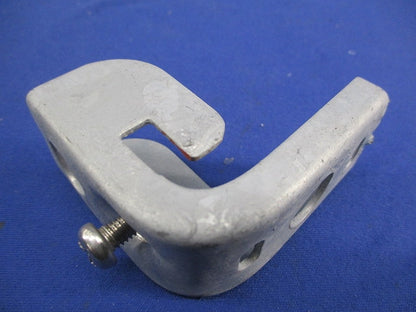 パイラック リップみぞ形鋼用管・ボックス支持金具(15個入)(亜鉛) Z-K10L