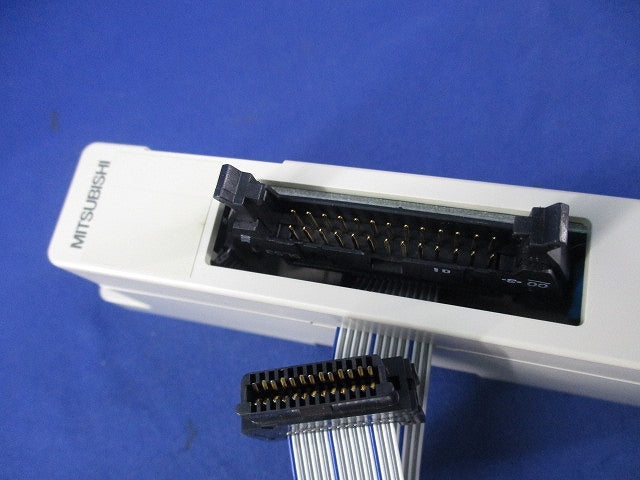 シーケンサ用 コネクタ変換アダプタ FX2N-CNV-IF