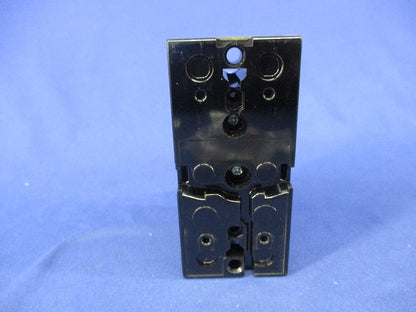ノーヒューズ遮断器2P5A NF30-CS