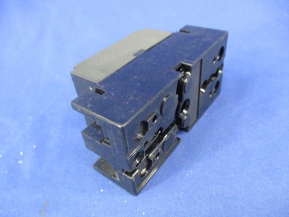 ノーヒューズ遮断器2P20A(ジャンク品) NF30-CS
