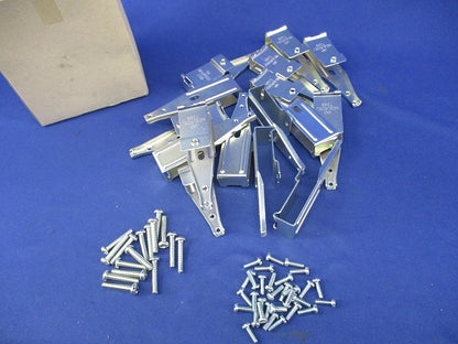 二重天井用金具(15個入) T38B