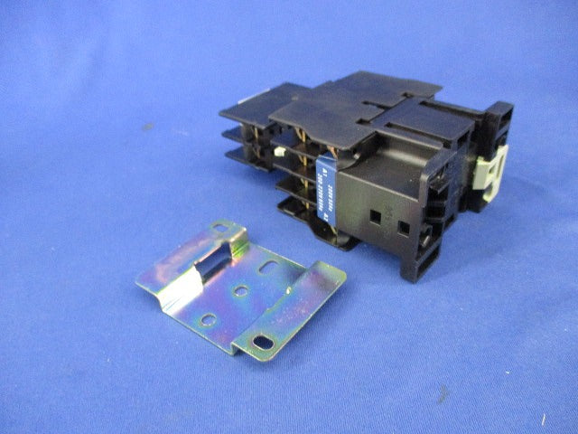 電磁接触器 C13J