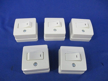 10A角型タンブラスイッチB(5個入) WS3001