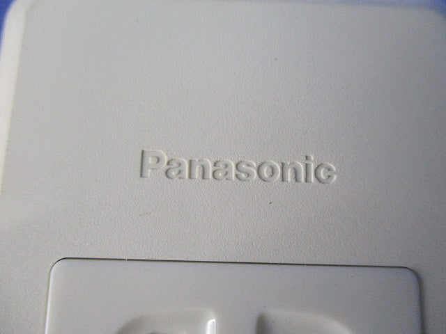 露出アースターミナル付ダブルコンセントセット(混在4個入)(変色・汚れ有) WKS117他