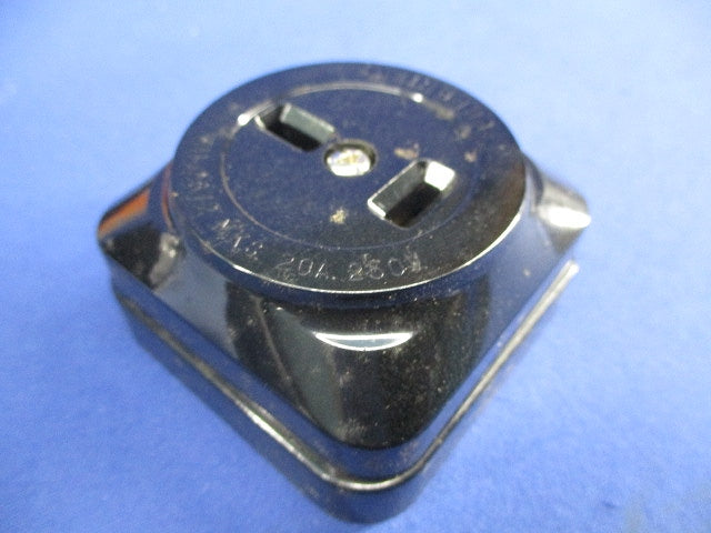 2P20A角形コンセント(10個入) MR2747