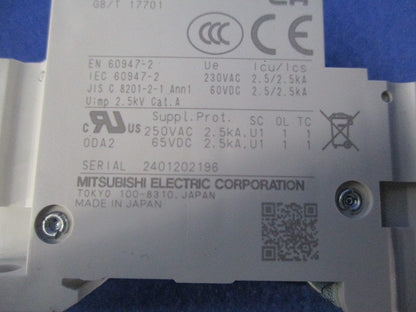 サーキットプロテクタ1P3A CP30-BA