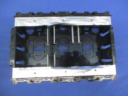 住宅用スイッチボックス 3コ用(9個入) DM80302