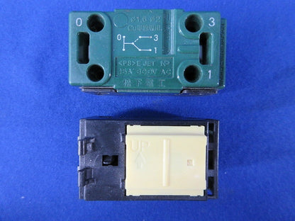埋込(入･切)表示スイッチ(ハンドル無)(4個入)National WTC525123