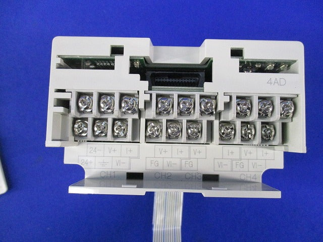 アナグロ入力ユニット FX2N-4AD