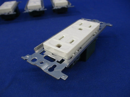 埋込接地ダブルコンセント(5個入) WN1512K