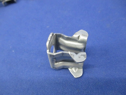 ボルト吊り金具(23個入) SDE-3