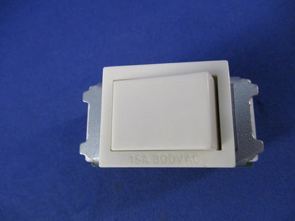 埋込スイッチE4路(8個入) WN5004