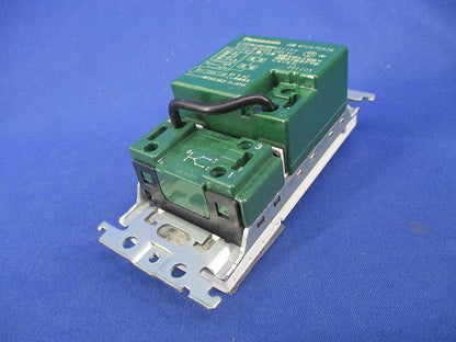 LED埋込逆位相調光スイッチC(ホワイト) WTC57582W