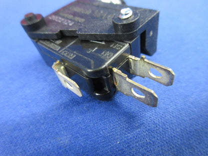 押ボタンスイッチ(丸銅形 φ10.5) VAQ-4A-K