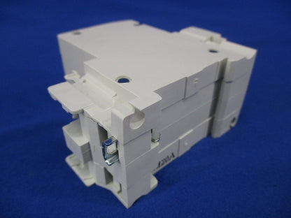 サーキットプロテクタ CP30-BA2P1-M20AA