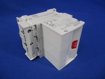 サーキットプロテクタ 3P3E5A CP30-BA3P3E5A