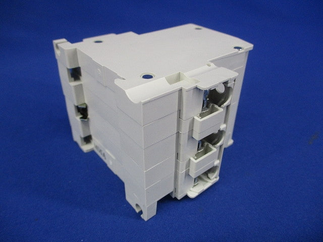 サーキットプロテクタ 3P3E5A CP30-BA3P3E5A