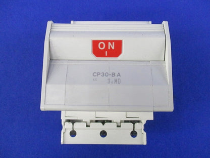 サーキットプロテクタ3P3A CP30-BA