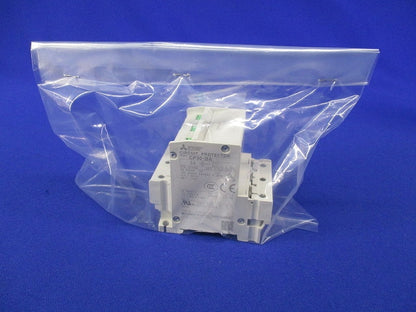 サーキットプロテクタ3P3A CP30-BA