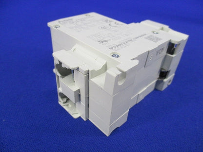 サーキットプロテクタ2P1A CP30-BA