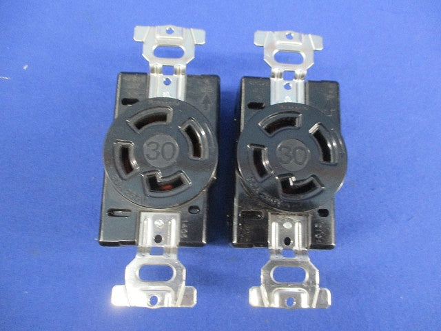 接地3P30A引掛埋込コンセント(2個入) WF2430