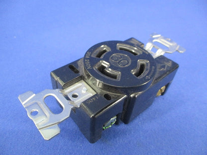 接地3P30A引掛埋込コンセント(2個入) WF2430