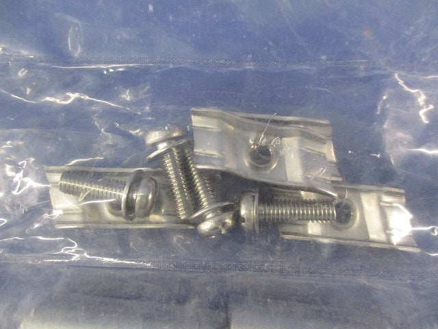 接続部振れ止め金具(4個入) SD-SRS3